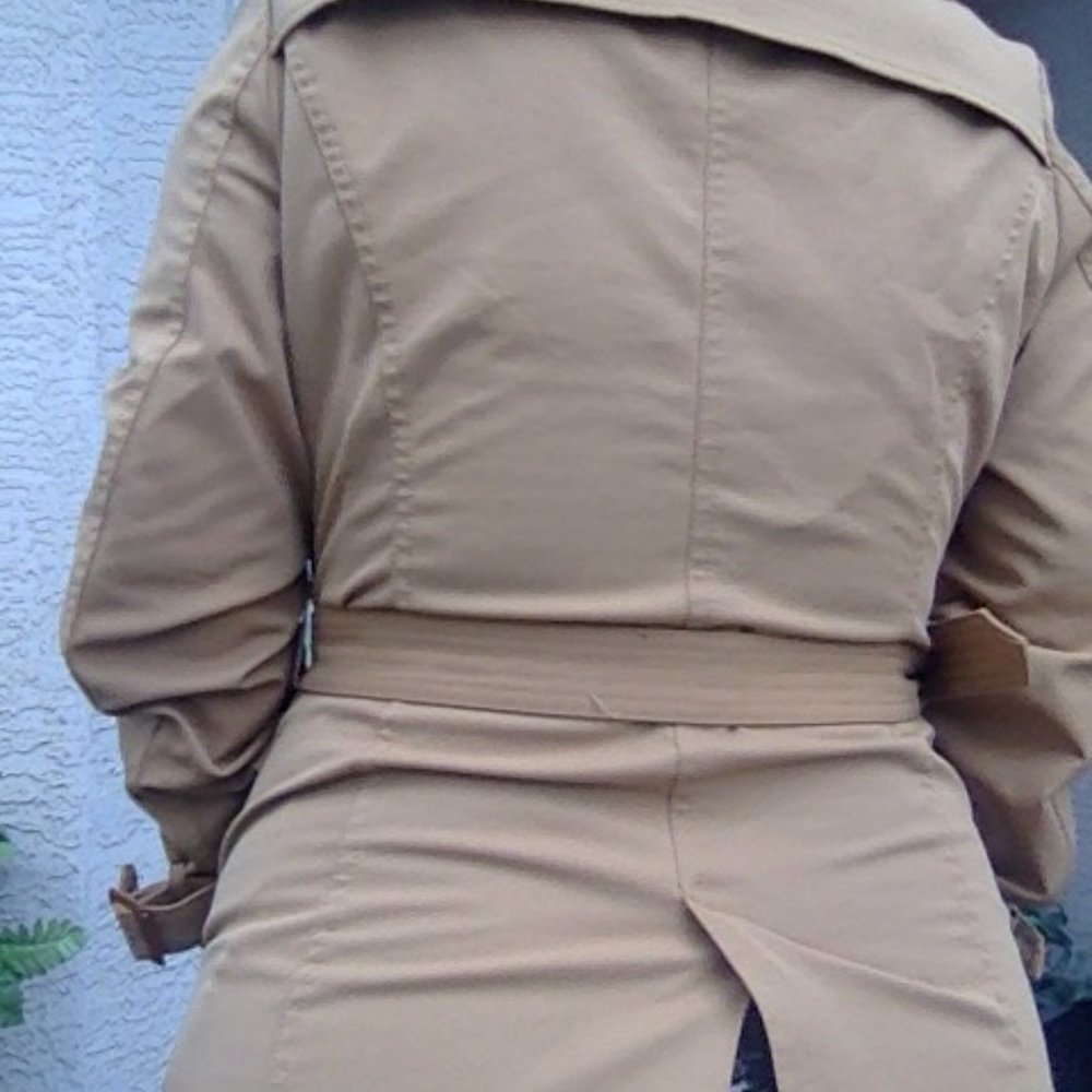 Trench coat - Picture 3 of 3